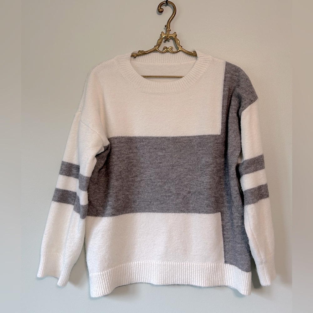 Colorblock asymmetrical sweater